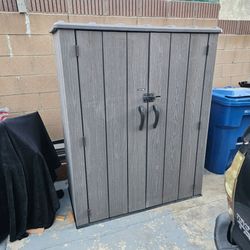 Lifetime Outdoor Resin Storage Shed with shelves,  good condition,