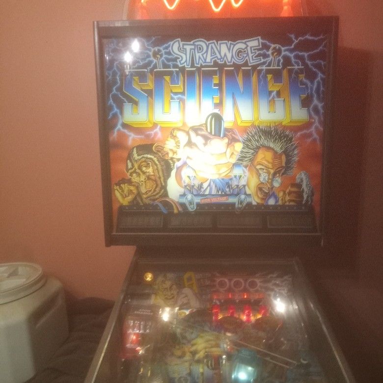 1988 Strange Science Pinball Machine