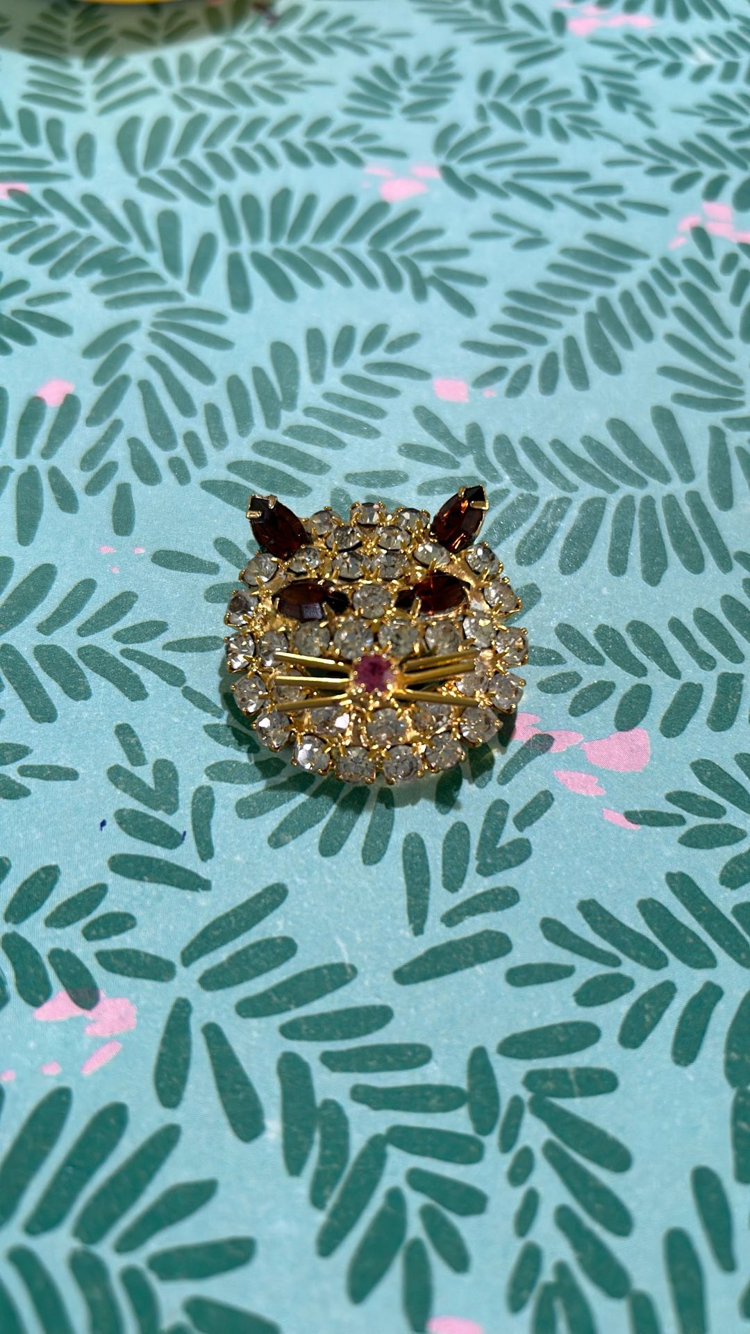 Vintage Cat brooch