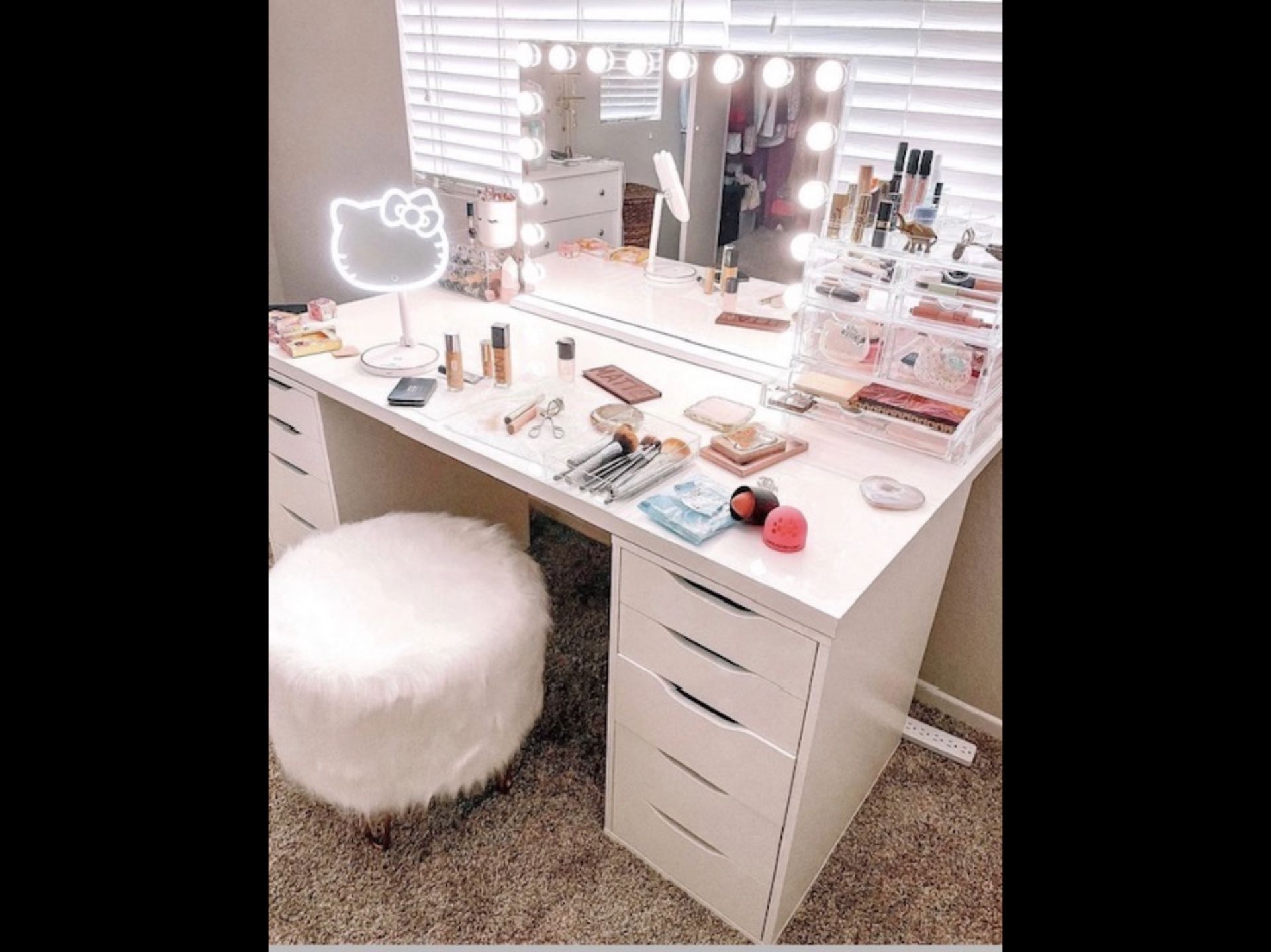 Make Up Vanity