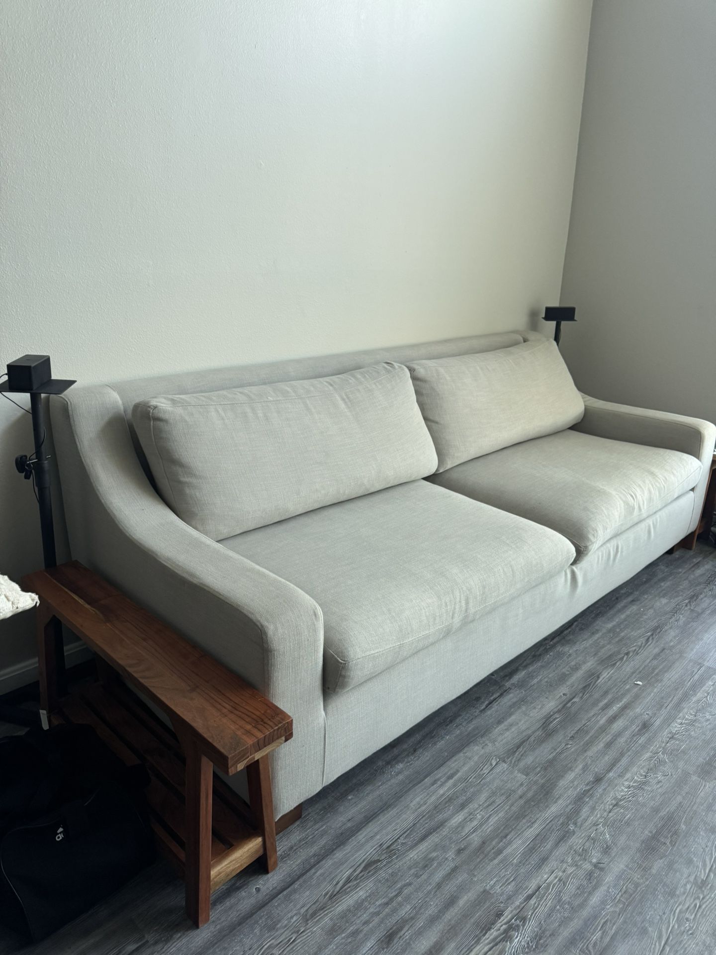 RH Sofa 95”x39” Slope Arm
