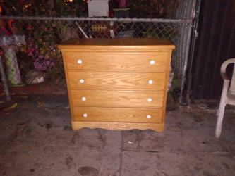Real wood four-drawer dresser