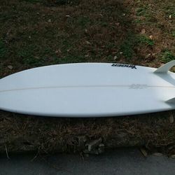 Custom Twin Fin Surfboard 