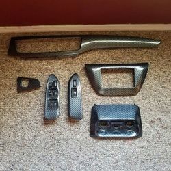 Radio mounting kit