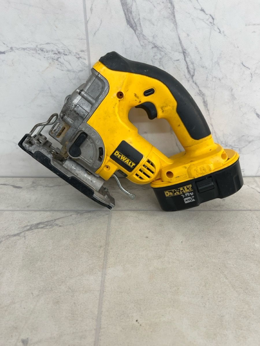 DeWalt Jigsaw DC330 18V Professional Heavy Duty Variable w/xrp Battery (PO1019350)