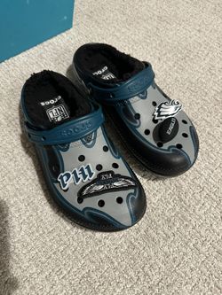 Eagles Crocs