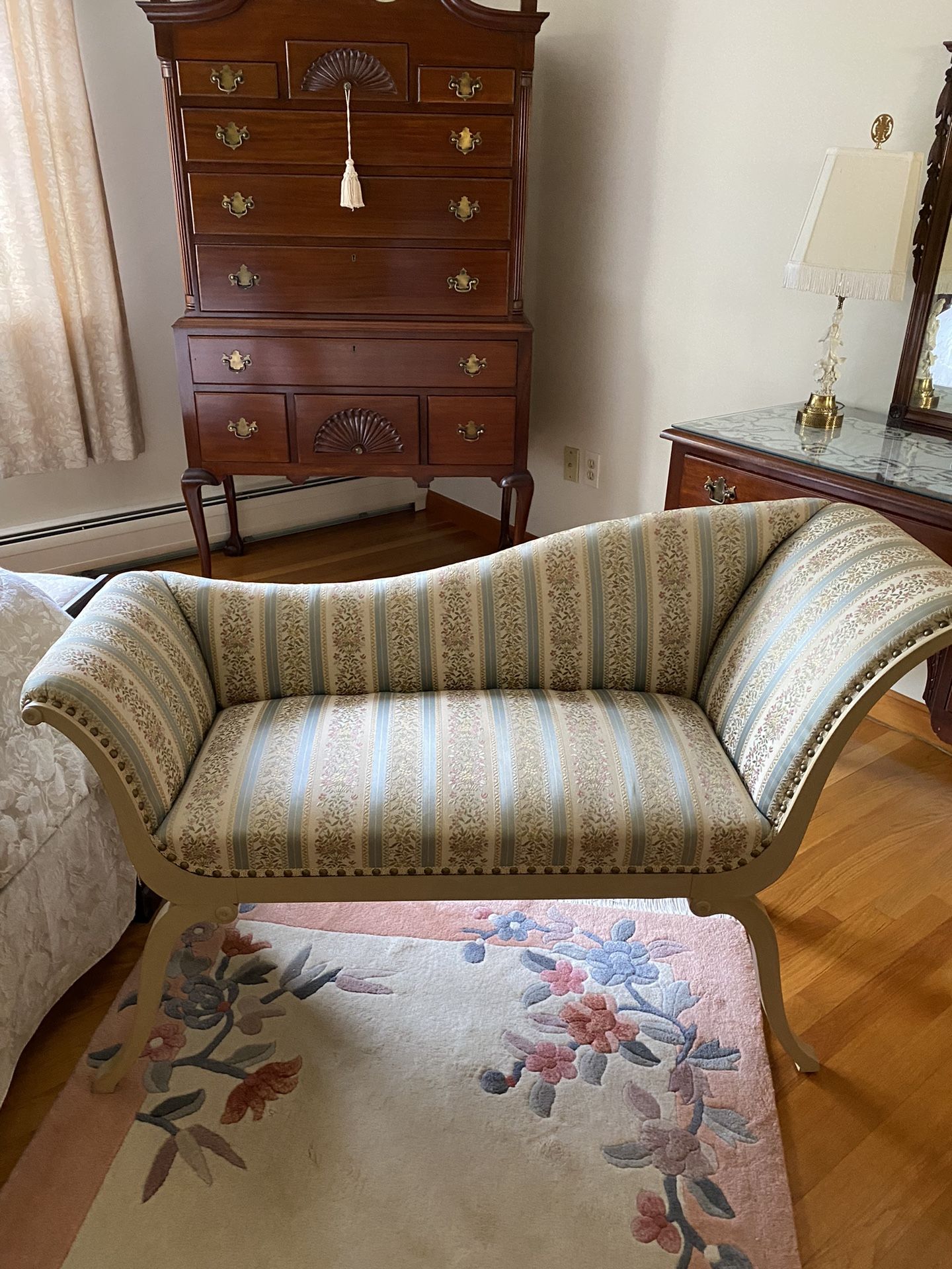 Beautiful Antique Chaise, Mint Condition