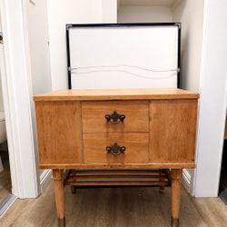 MID CENTURY SIDE TABLE with nooks on side $100 OBO