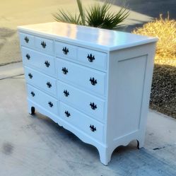 Furniture Dresser 10 Drawers* FREE LOCAL DELIVERY