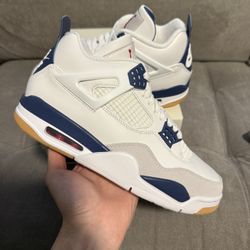 Jordan 4 SB Navy 