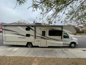 31 FT Family RV