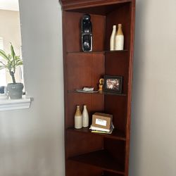 SOLID WOOD CORNER SHELF 
