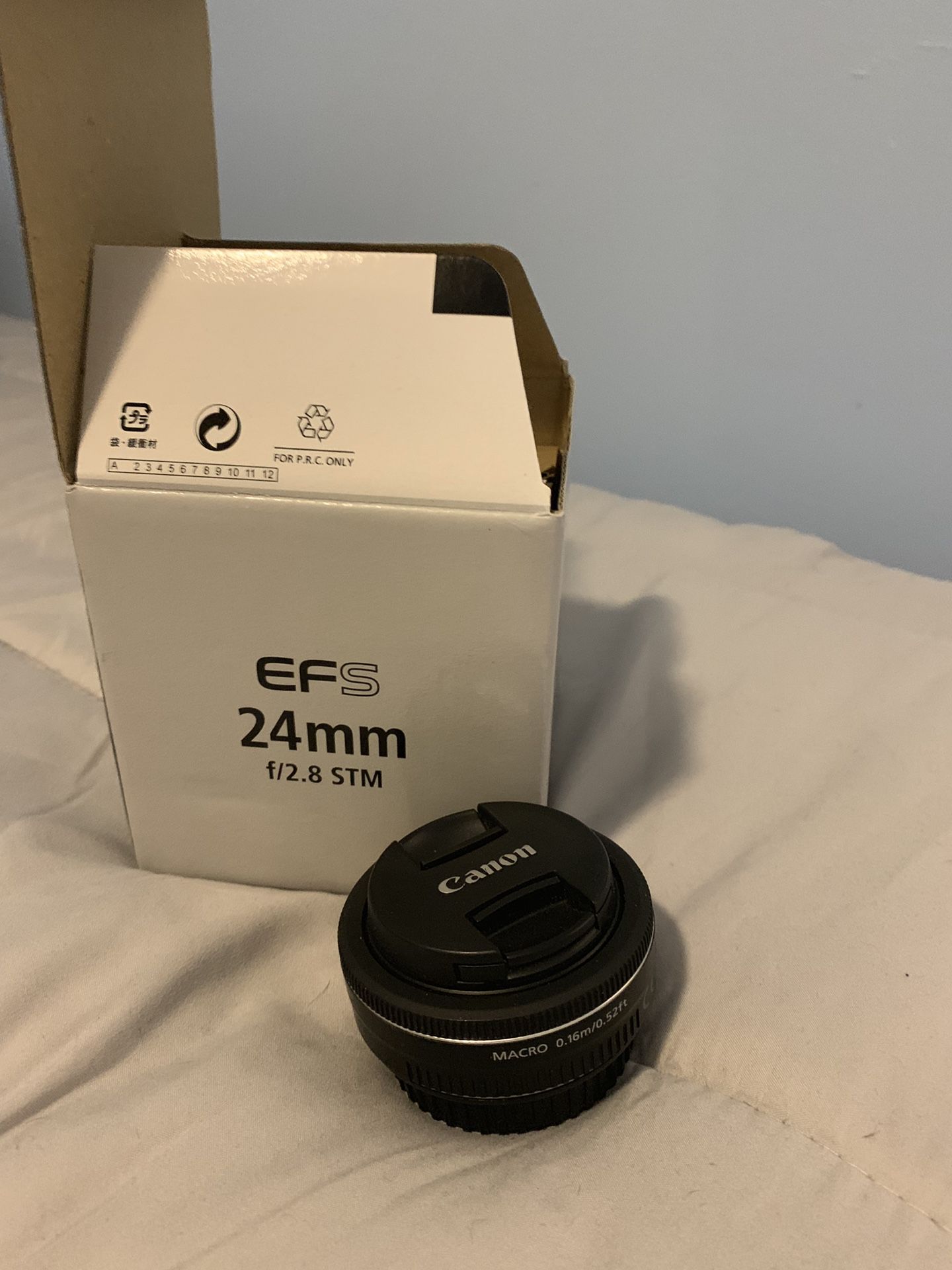 Canon EFS 24mm f2.8 STM prime lens