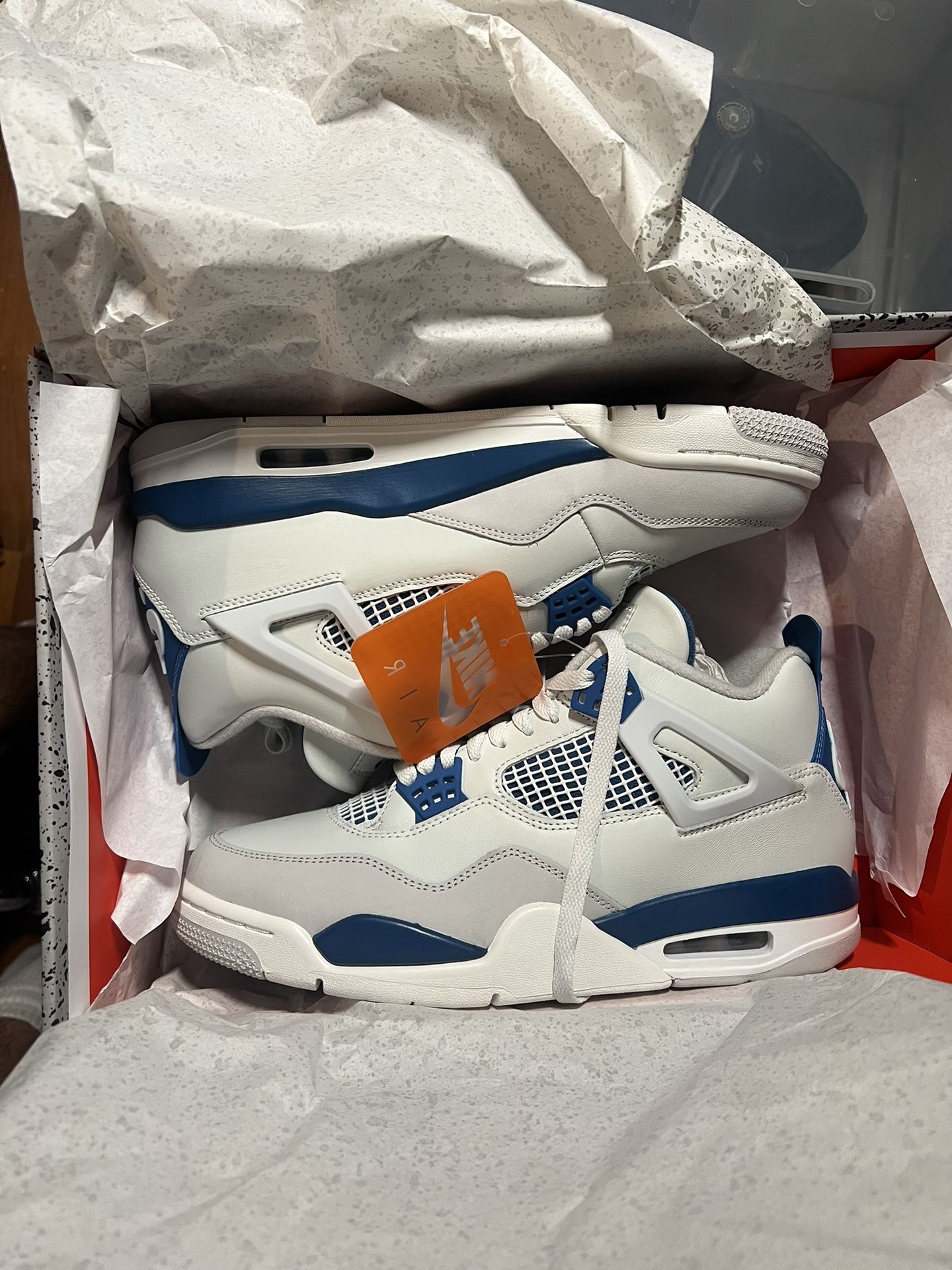 Jordan 4 Military Blue