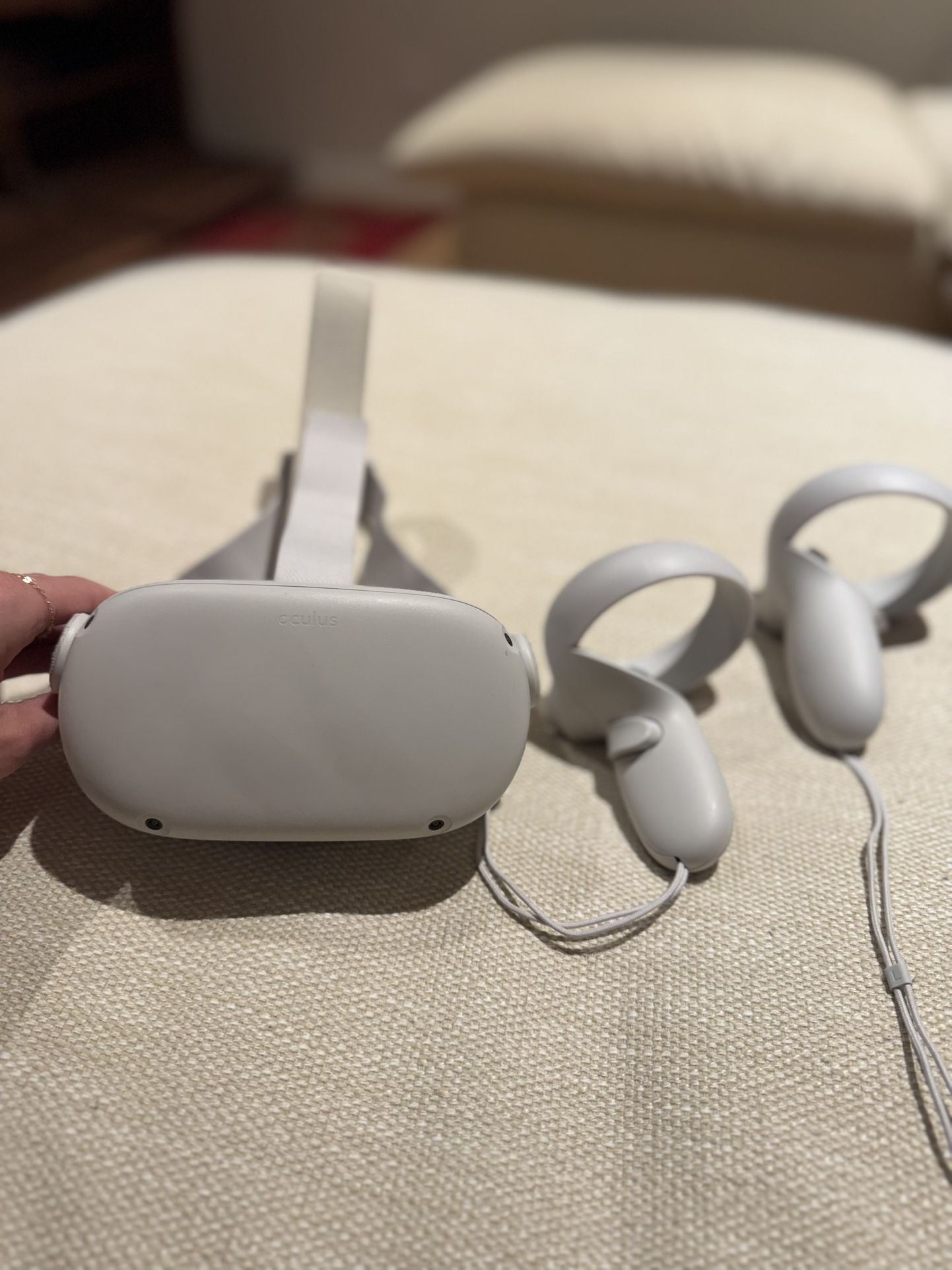 Meta Oculus Quest 2 – 128GB – Excellent Condition 