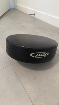 Drum throne