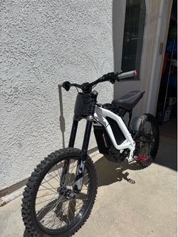 2024 Surron with 2025 powertrain and wheels/ brake (powder coated)
