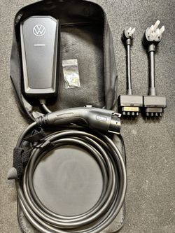 The 2-in-1 Mobile EV Charge Cable VW