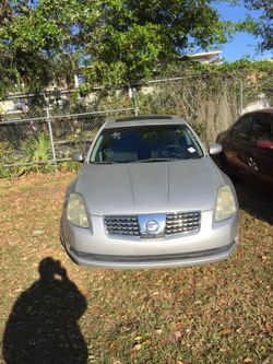 2004 Nissan Maxima
