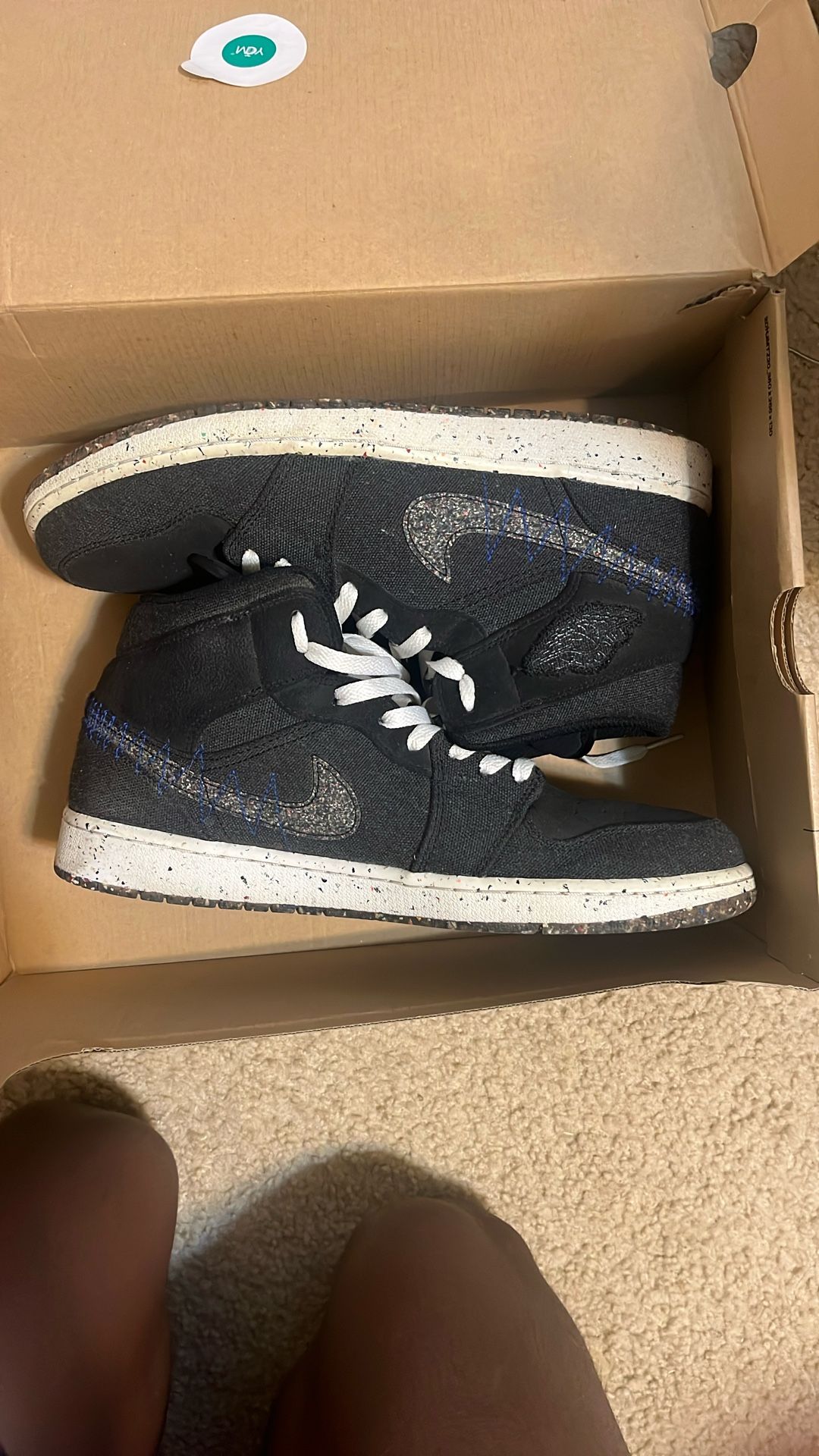 Jordan 1 Mid ‘crater’
