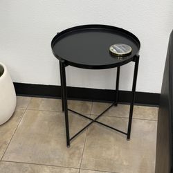 Side Tables 