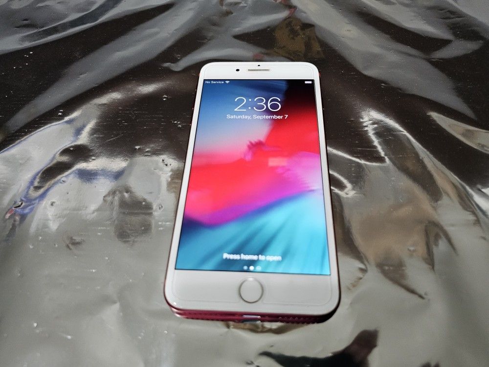 iPhone 7 Plus 128GB MPR02LL/A, RED, Great Condition. Verizon
