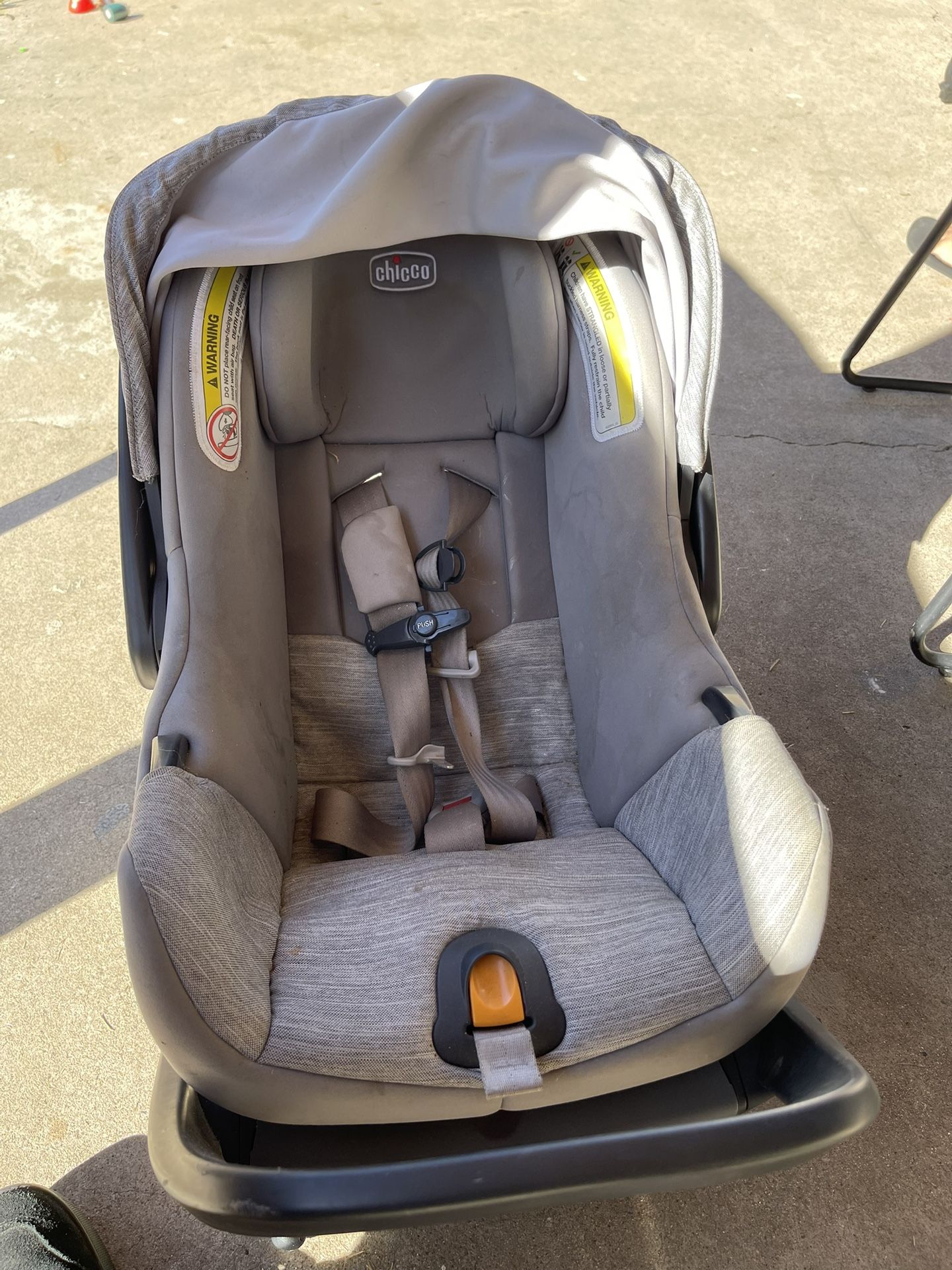 Chicco  Car Seat