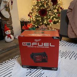 Brand New Compressor 2 Gallon Milwaukee M18 Fuel 