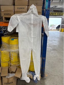 Tyveck Suits