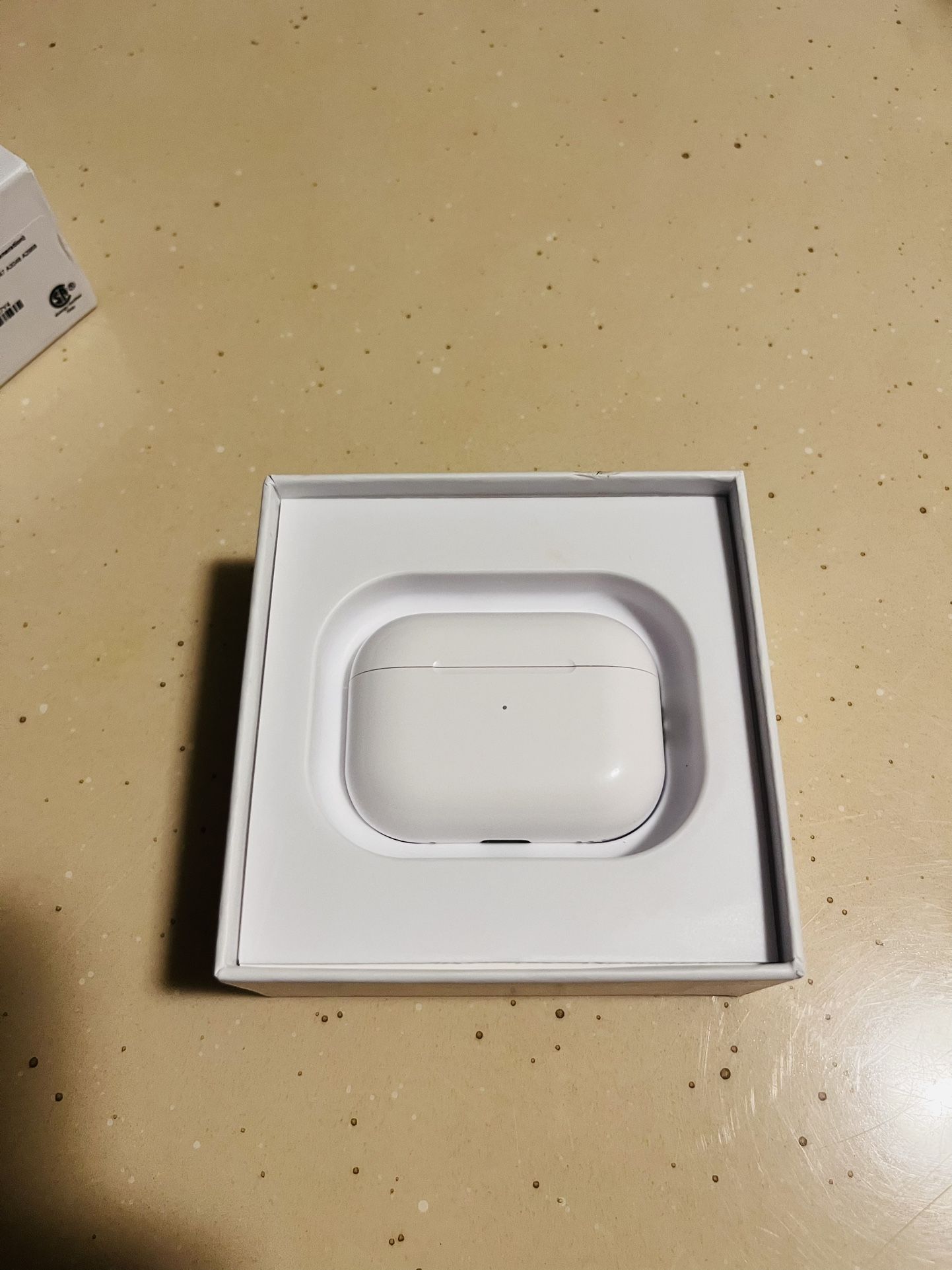 Apple AirPods Pro (2nd Generation) – Excellent Condition