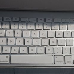 Apple Wireless Keyboard Lot