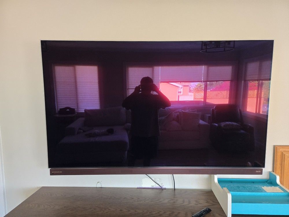LG OLED SIGNATURE 65" TV