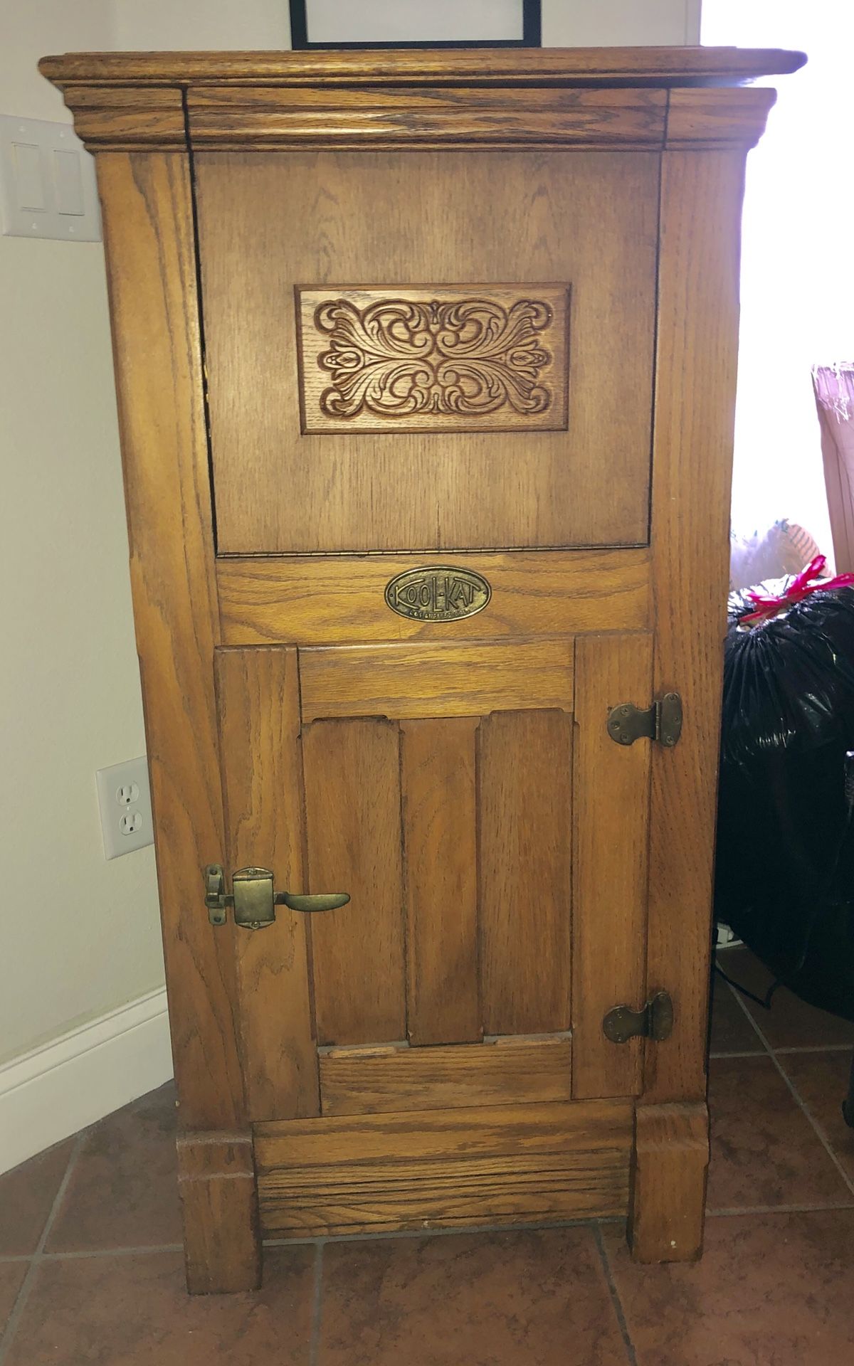 Kool Kat vintage ice box with ice pick