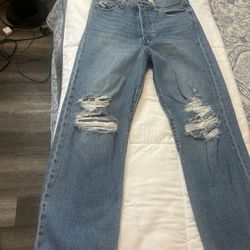 Women Levi’s Jeans 