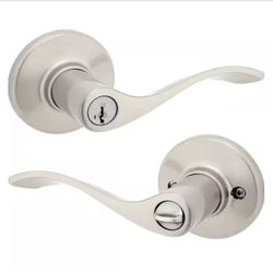 Kwikset Balboa Satin Nickel Keyed Entry Door Handle featuring SmartKey Security and Microban Technology