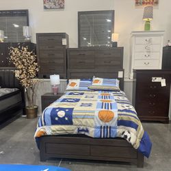 Full or twin BEDROOM SET Includes: Headboard, Footboard, Siderails & Slats, Dresser, Mirror, Nightstand.Also available in light gray 