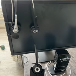 2 Monitores .2 Keyboards Y Conector Todo Por 80.00