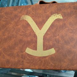 Yellowstone Poker Set 