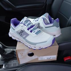 On / Womens Brand New Running Shoes
