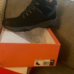 Men’s Brand New Size 16 Hiking Boot