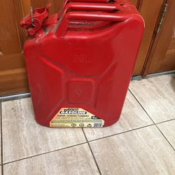 5 Gallon 20 Liter Red Metal Gas Can