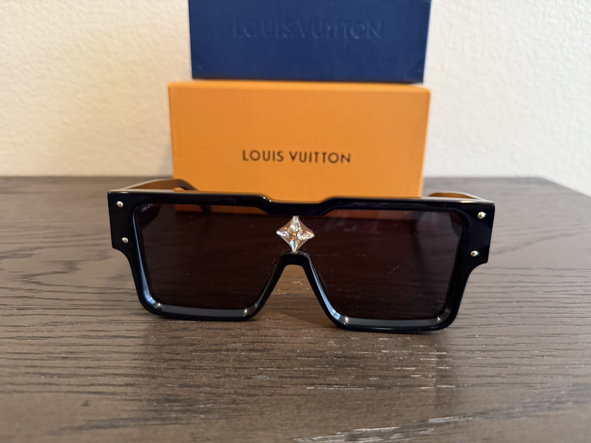 Sunglasses Black And Gold