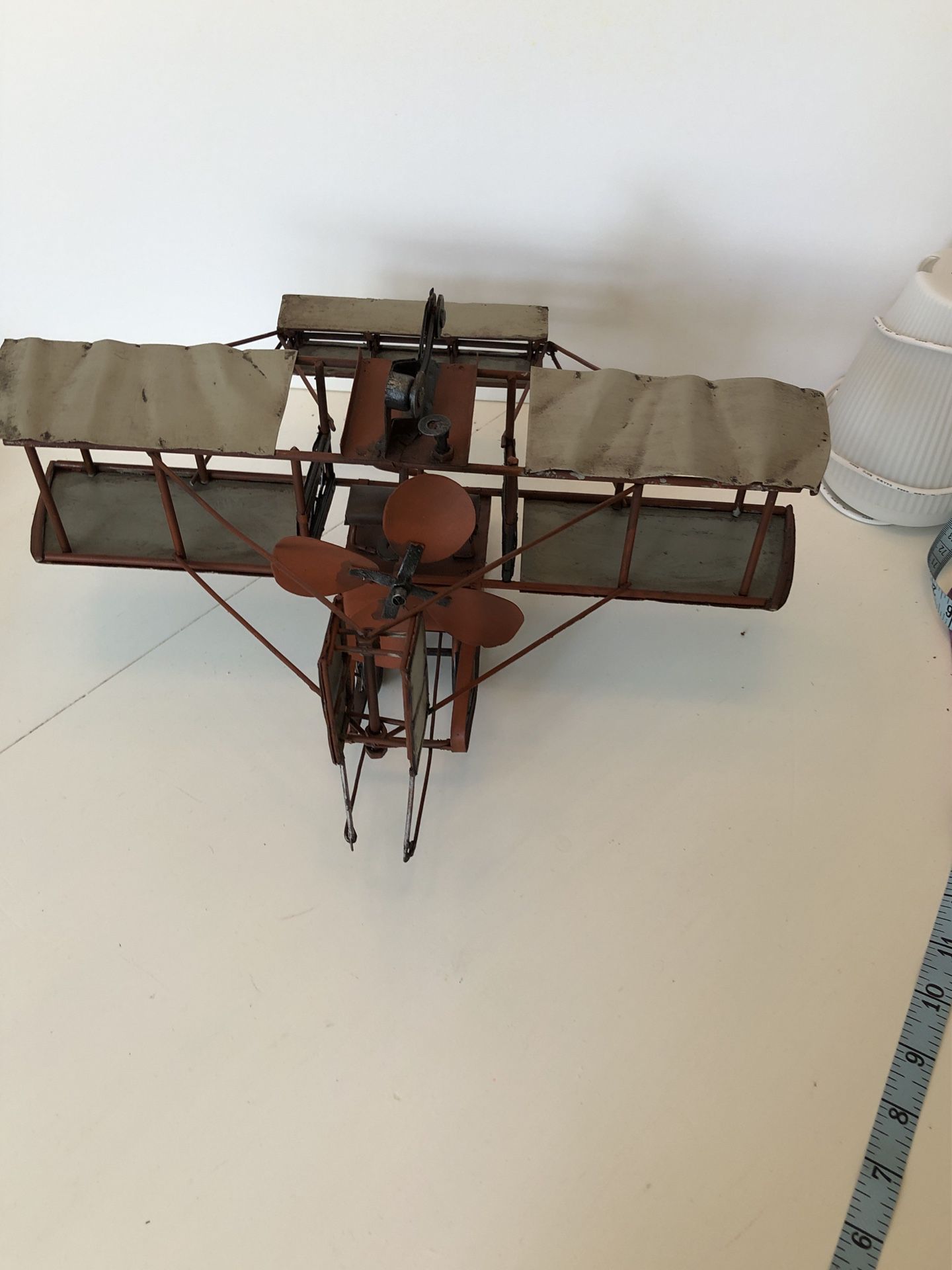 Aircraft desktop model vintage