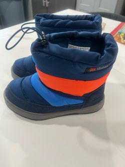 Ozark Trail Toddler and Kids Puffer 200g Snow Boots Size 1 (New) No Box