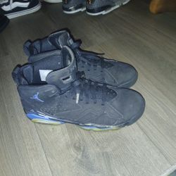 Selling Jordans Only 20 Dollars 