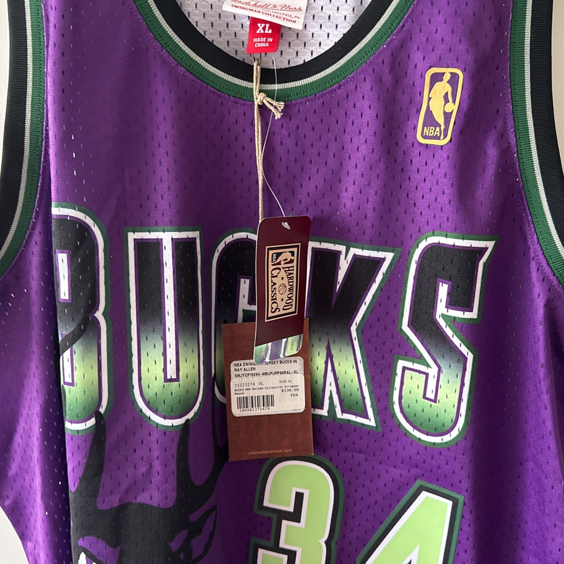 Milwaukee Bucks Ray Allen Retro Jersey XL NWOT for Sale in Youngstown, OH -  OfferUp