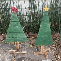 Rustic Lighted Christmas Tree 