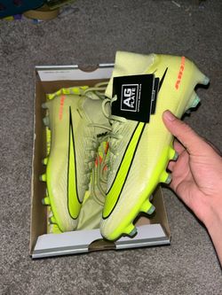 Nike Air Zoom Soccer Cleats AG Plate size 9