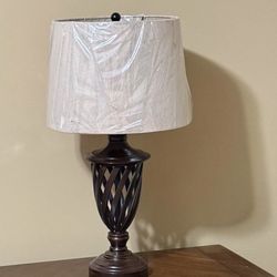 Dark Wood Twisted Base Table Lamp