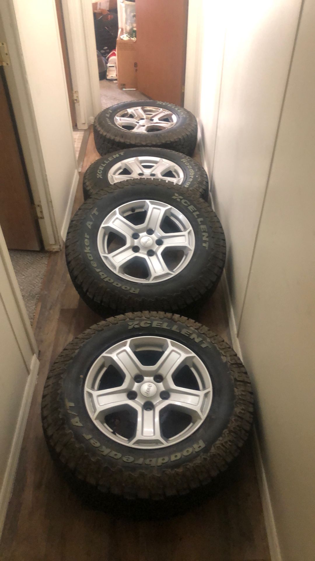 Jeep Wrangler Wheels With Brand New Tires